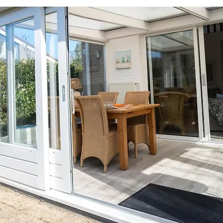 Zeemeeuw Ferienhaus *